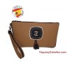 Cartera de mano con obalo y borla ecuestre
