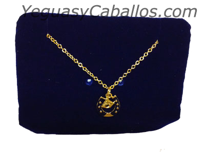 Colgante con herradura y caballo
